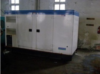 汕头康明斯150kw大型柴油二手发电机组 汕头康明斯150kw大型柴油二手发电机组